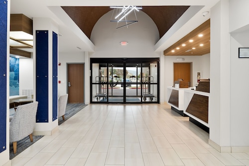 Holiday Inn Express Jourdanton - Pleasanton by IHG