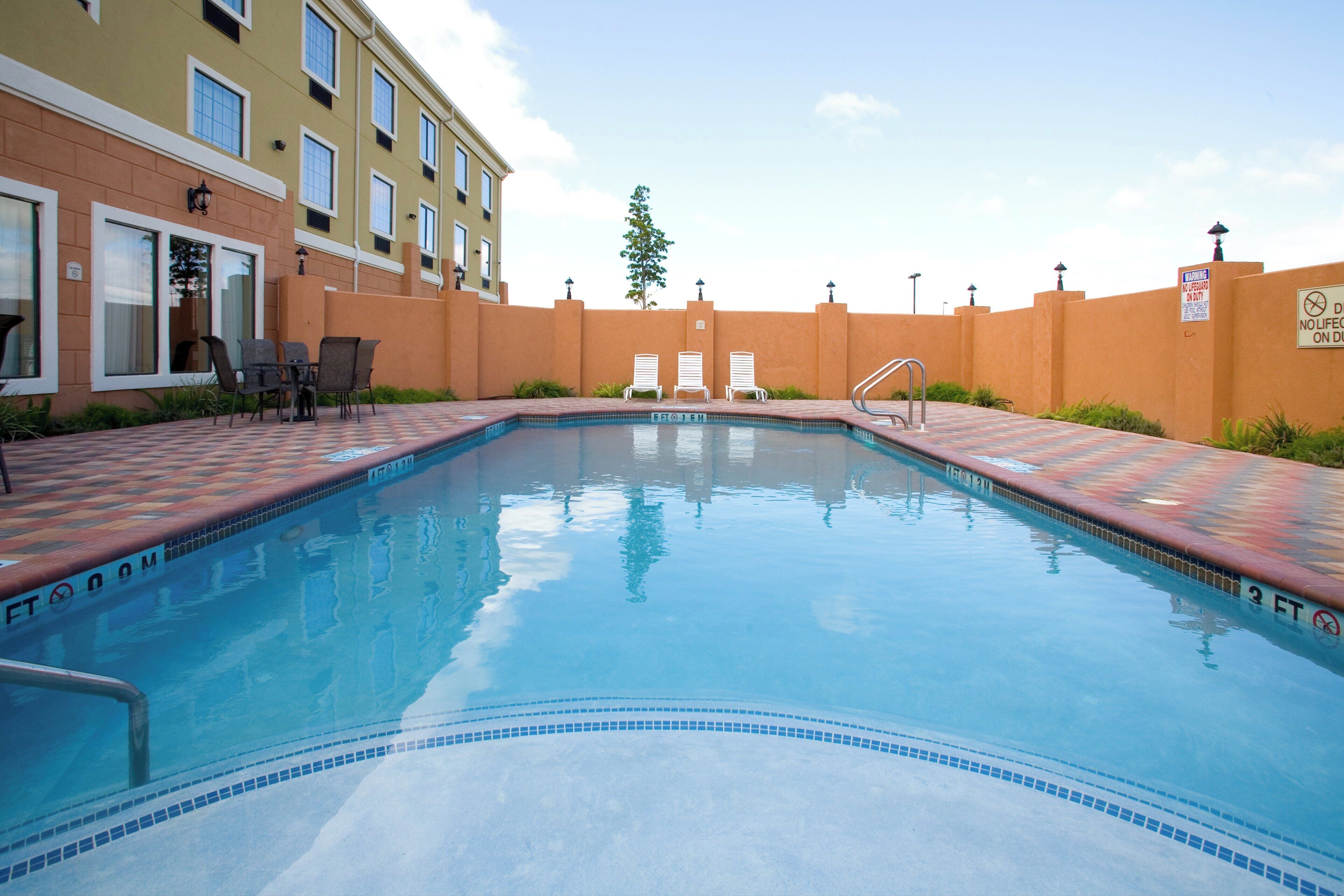 Outdoor pool, sun loungers