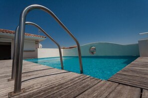 Piscine extérieure (ouverte en saison)