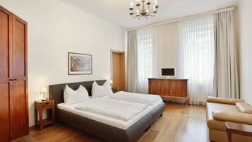 Classic-Doppelzimmer | Minibar, Zimmersafe, Schreibtisch, kostenloses WLAN