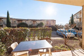 Terrace/patio - ResidHotel Golf Grand Avignon (Vedene)