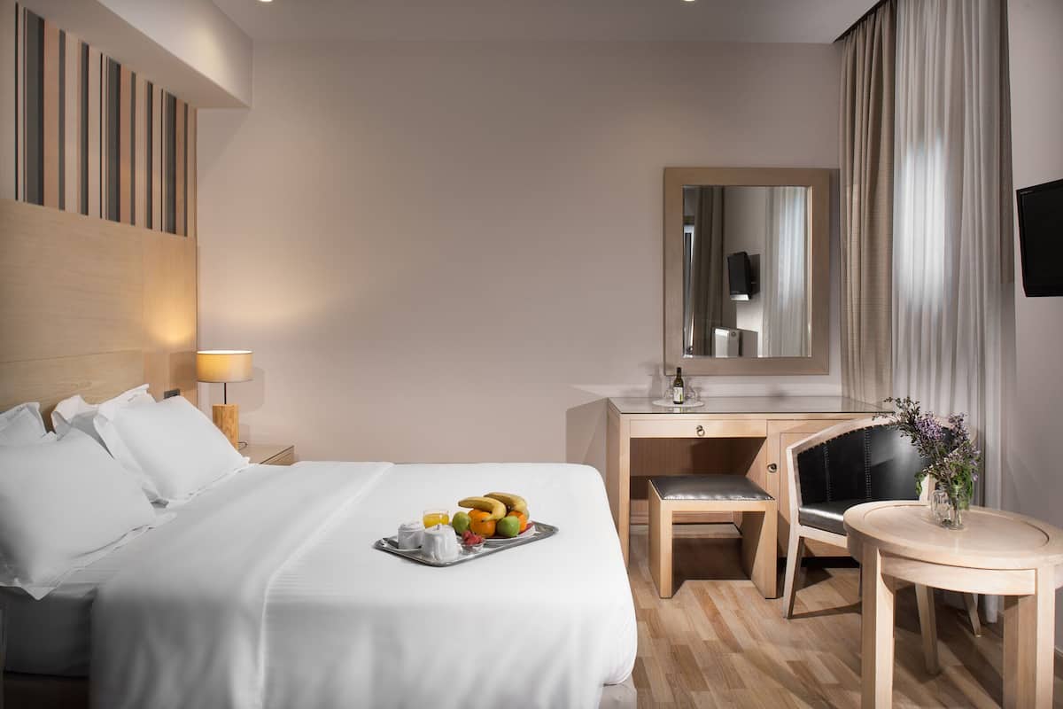 Double Room | Busa memori, meja, langsir/tirai gelap terus, kalis bunyi