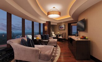 Panoramic Suite | Premium bedding, down duvets, minibar, in-room safe