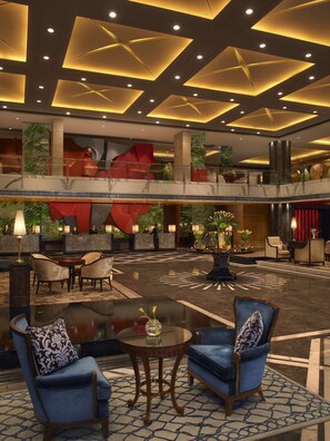 Lobby - The Leela Ambience Gurugram Hotel & Residences - The Luxury Urban Sanctuary (Gurugram)
