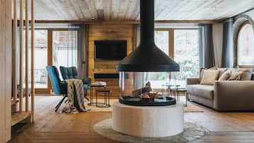 Chalet mit privater Sauna | 1 間睡房、房內夾萬、免費 Wi-Fi、床單