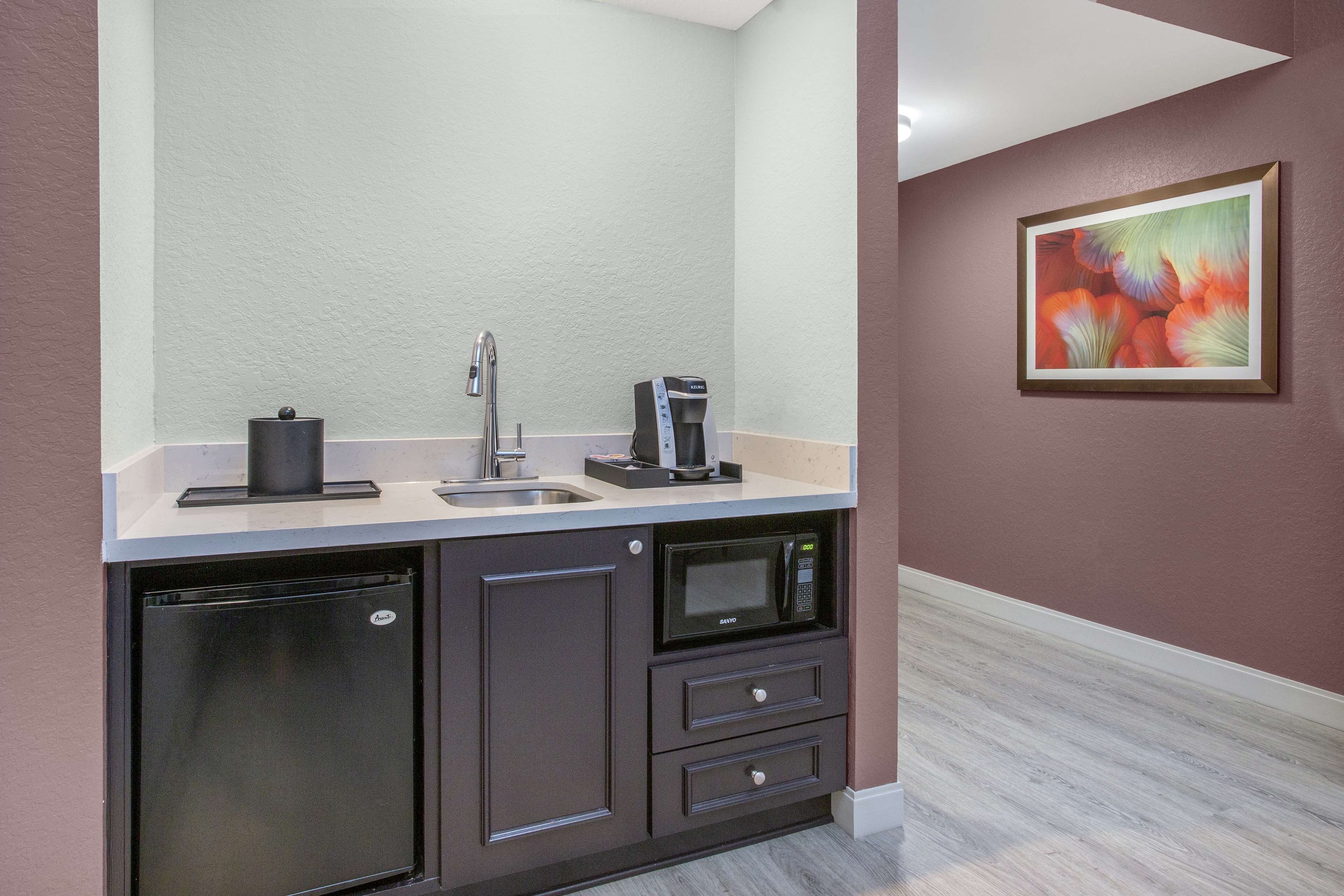 premium bedding, pillow-top beds, desk, blackout curtains