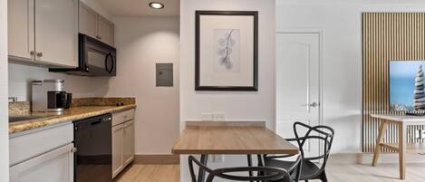 Premium bedding, in-room safe, individually furnished, desk