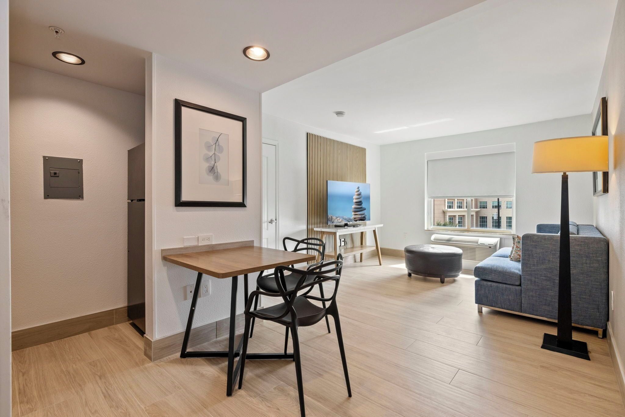 Premium bedding, in-room safe, individually furnished, desk