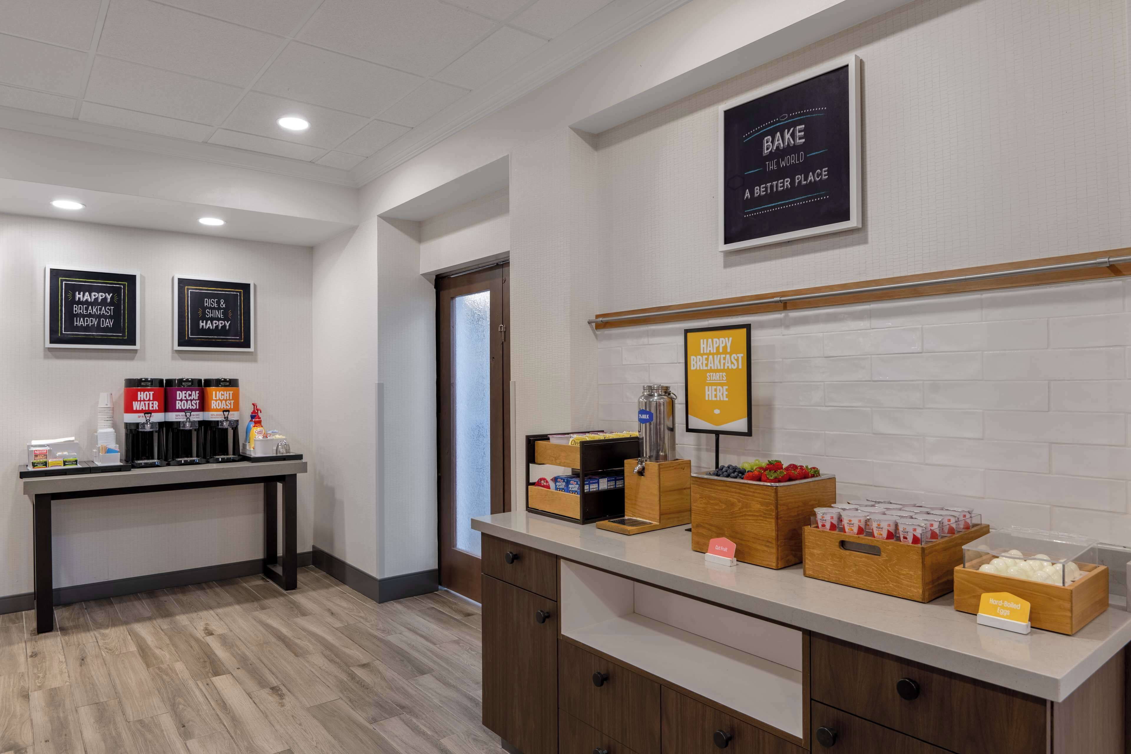 free daily continental breakfast