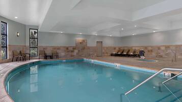 Indoor pool, pool loungers