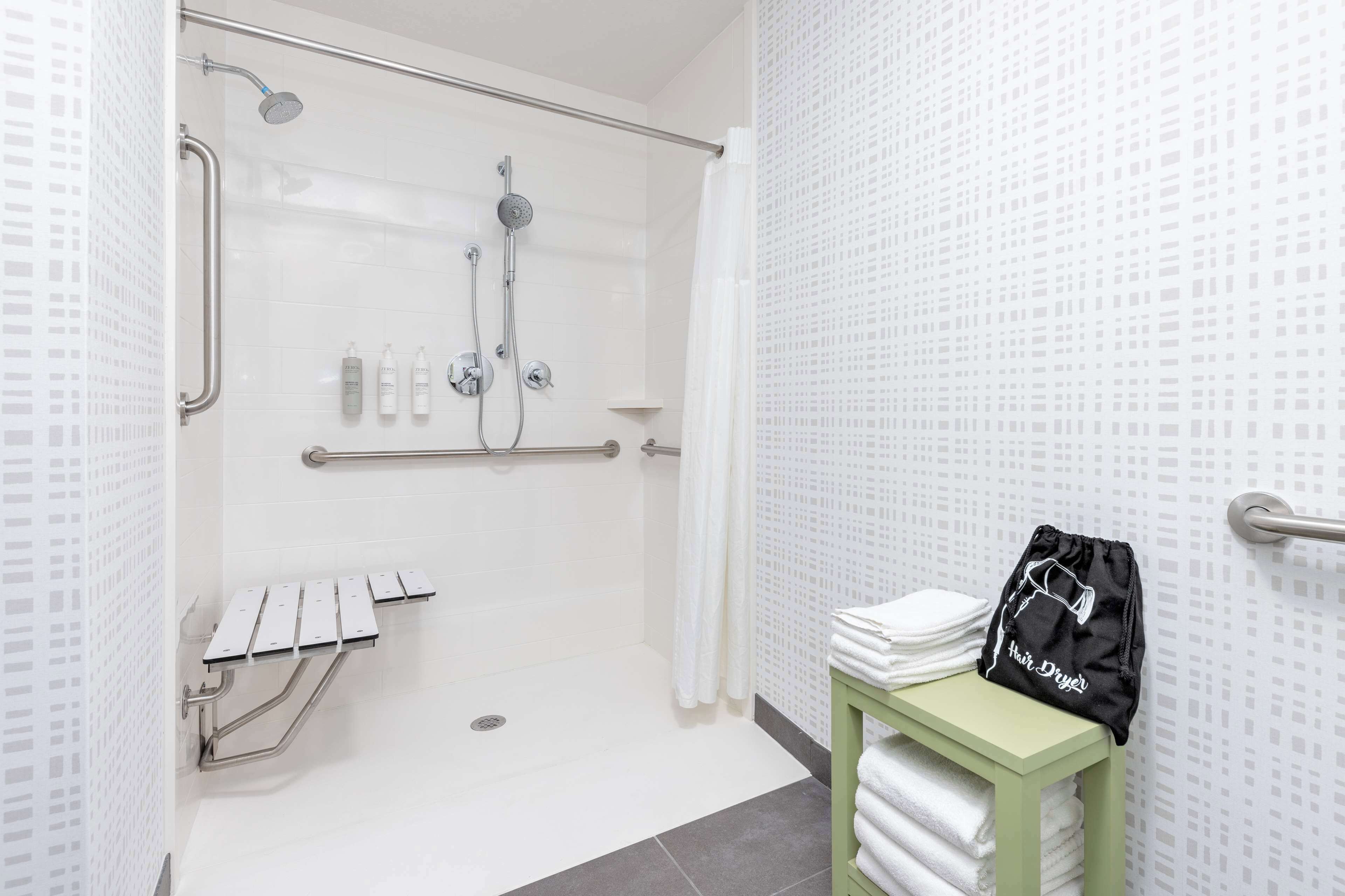 studio, accessible, non smoking | bathroom shower