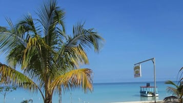 Playa privada, playa de arena blanca, snorkel y ski acuático