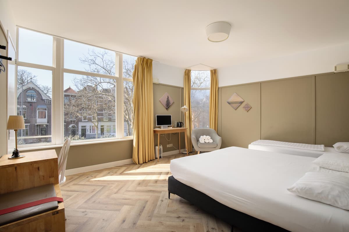 Comfort Triple Room, Multiple Beds | In-room safe, desk, laptop workspace, blackout curtains