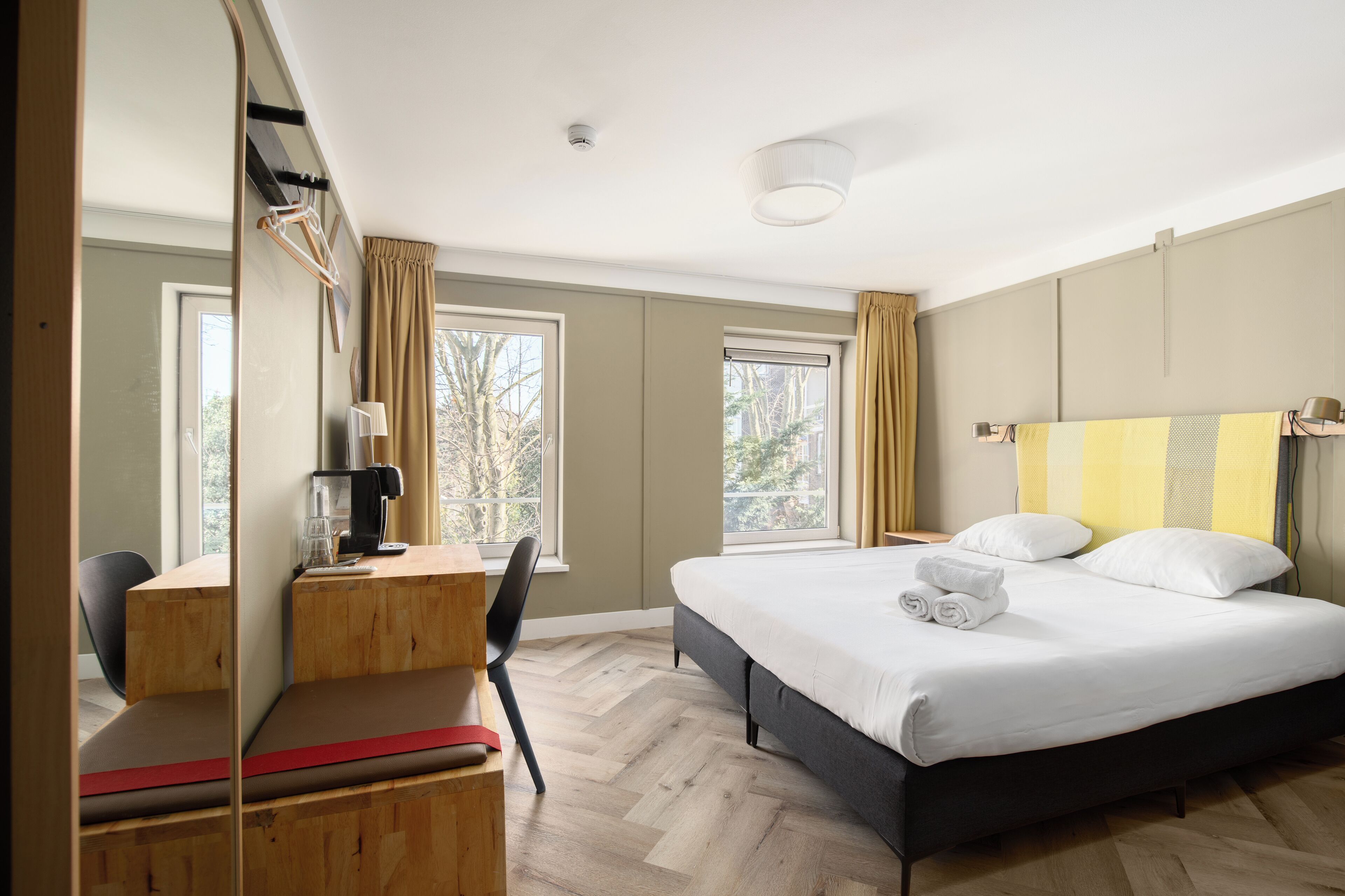 classic double room | in-room safe, desk, laptop workspace, blackout curtains