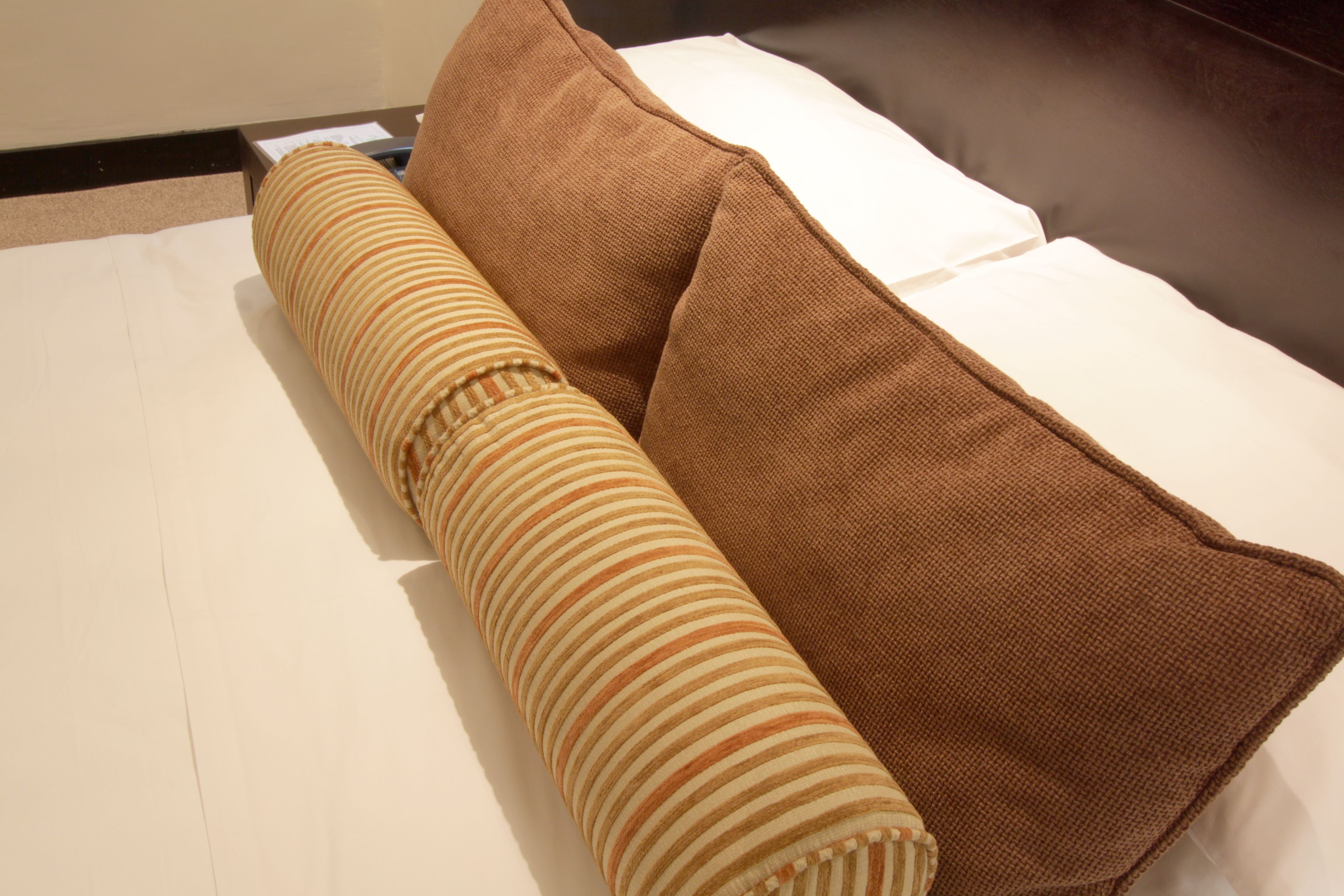 standard queen room  | in-room safe, desk, blackout curtains, free wifi