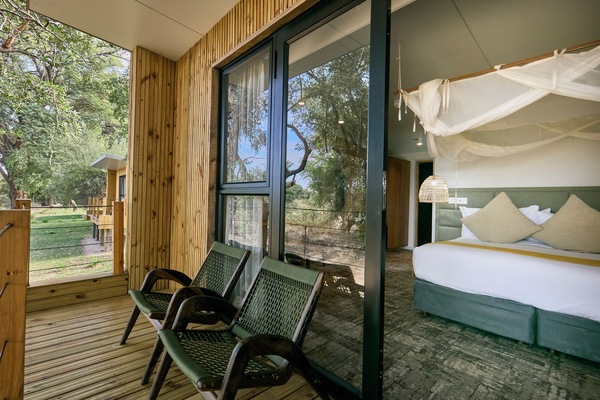 Standard Room, 1 Double Bed | Select Comfort beds, in-room safe, desk, iron/ironing board