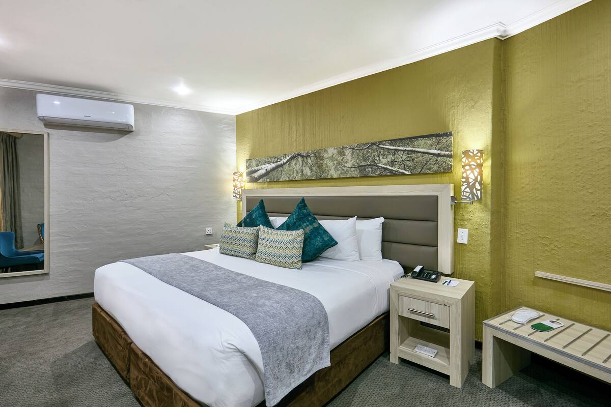 Deluxe-Zimmer, 1 Doppelbett, Gartenblick
