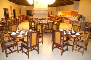 Restaurant - Cresta Marang Gardens (Francistown)