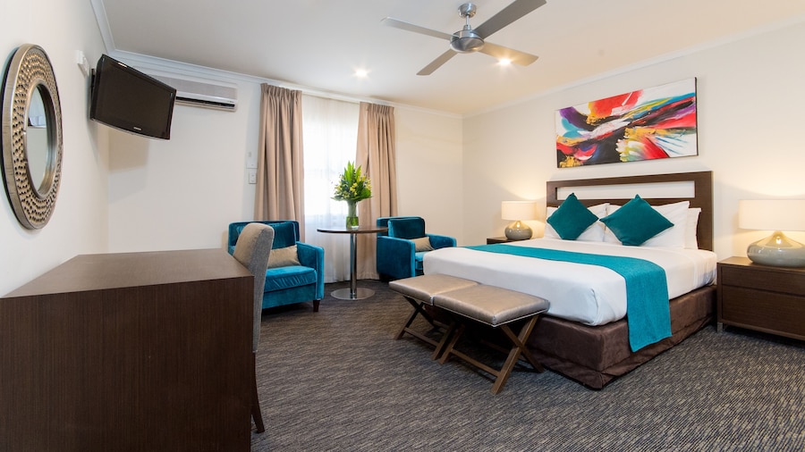 Adelaide Royal Coach