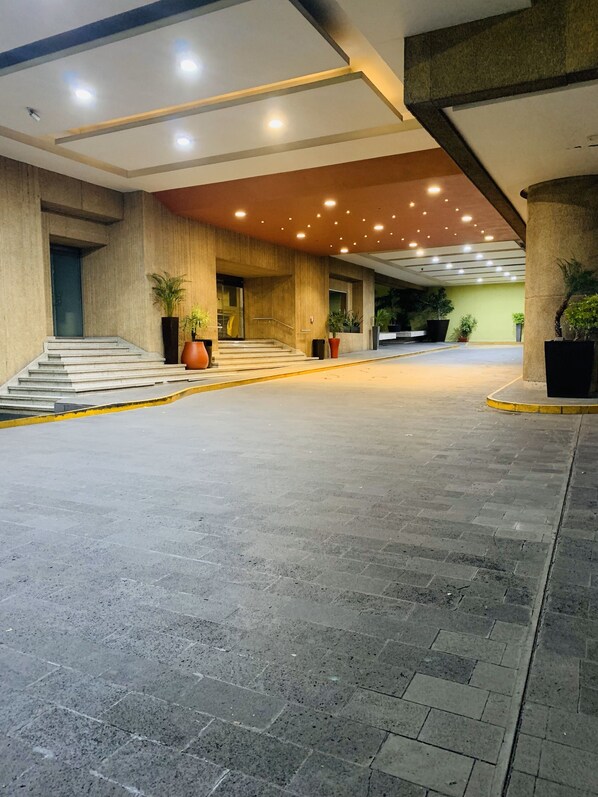 Parkir mandiri gratis