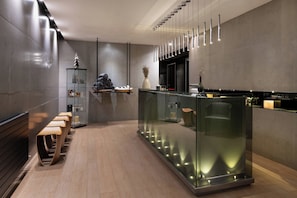 Reception - Hotel AC Baqueira Ski Resort, Autograph Collection (Naut Aran)