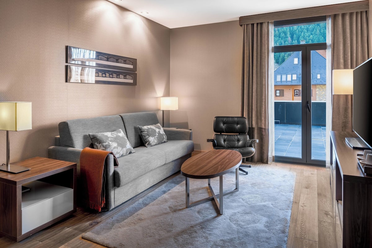 Suite, 1 Bedroom, Non Smoking, Mountain View | Living area | 55-inch Smart TV with digital channels, TV