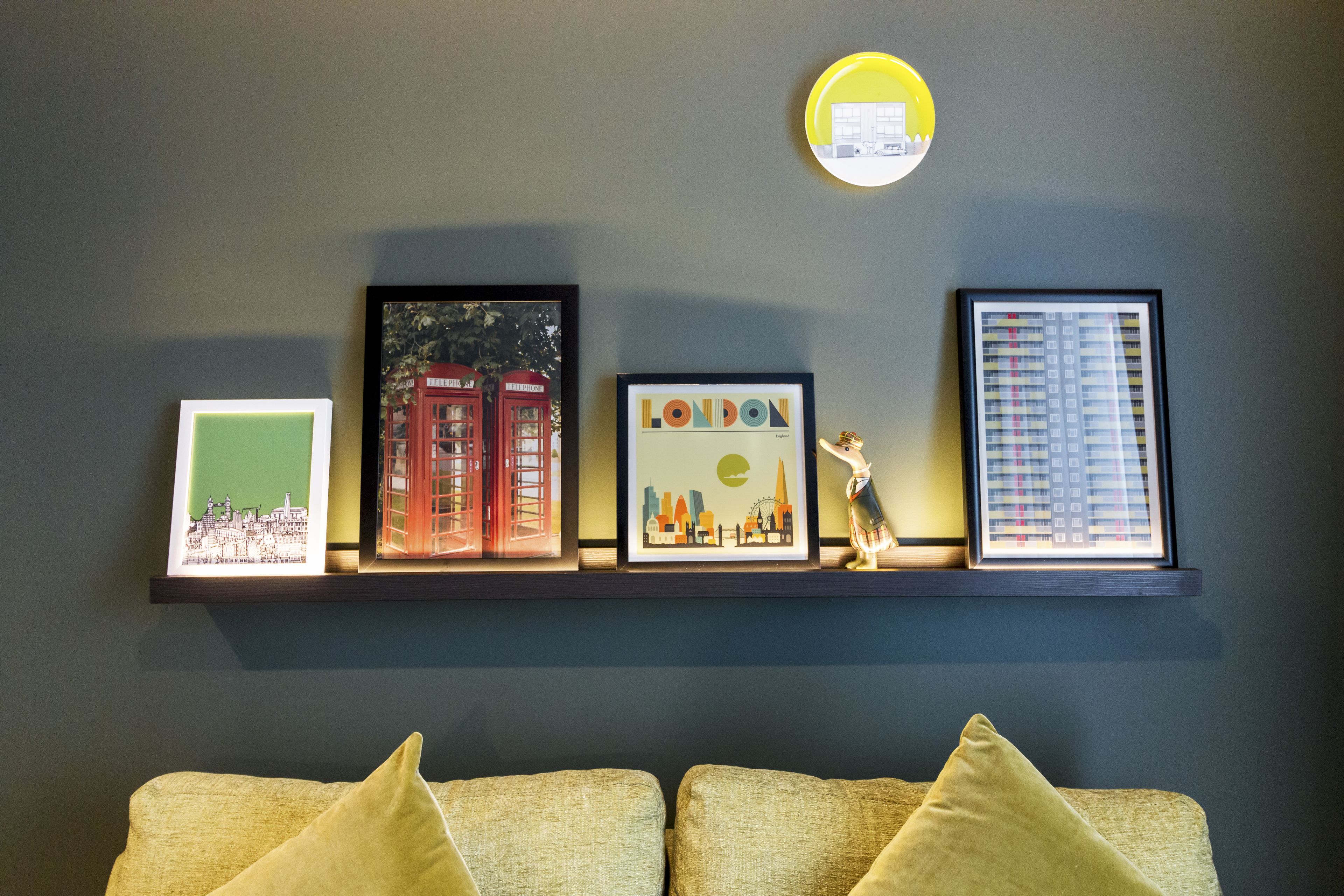 studio suite, 1 double bed, non smoking | pillow-top beds, in-room safe, desk, iron/ironing board