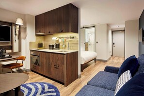 Suite, 1 Double Bed (1 Bedroom) | Living area - Residence Inn by Marriott London Kensington (London)