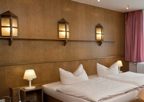 Family Room | Minibar, cribs/infant beds, alarm clocks