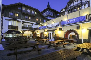 BBQ/picnic Area - Hotel GHM Monachil (Monachil)