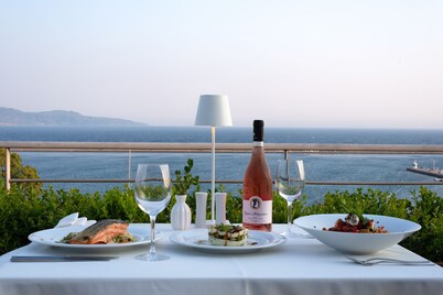 Pharae Palace Hotel