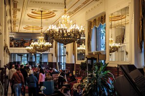 Cafe - Hotel Moskva (Belgrade)