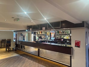 2 bars/lounges - The President Hotel (Blackpool)