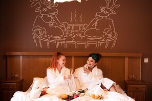 Room service – dining - Hotel Hullu Poro (Kittila)