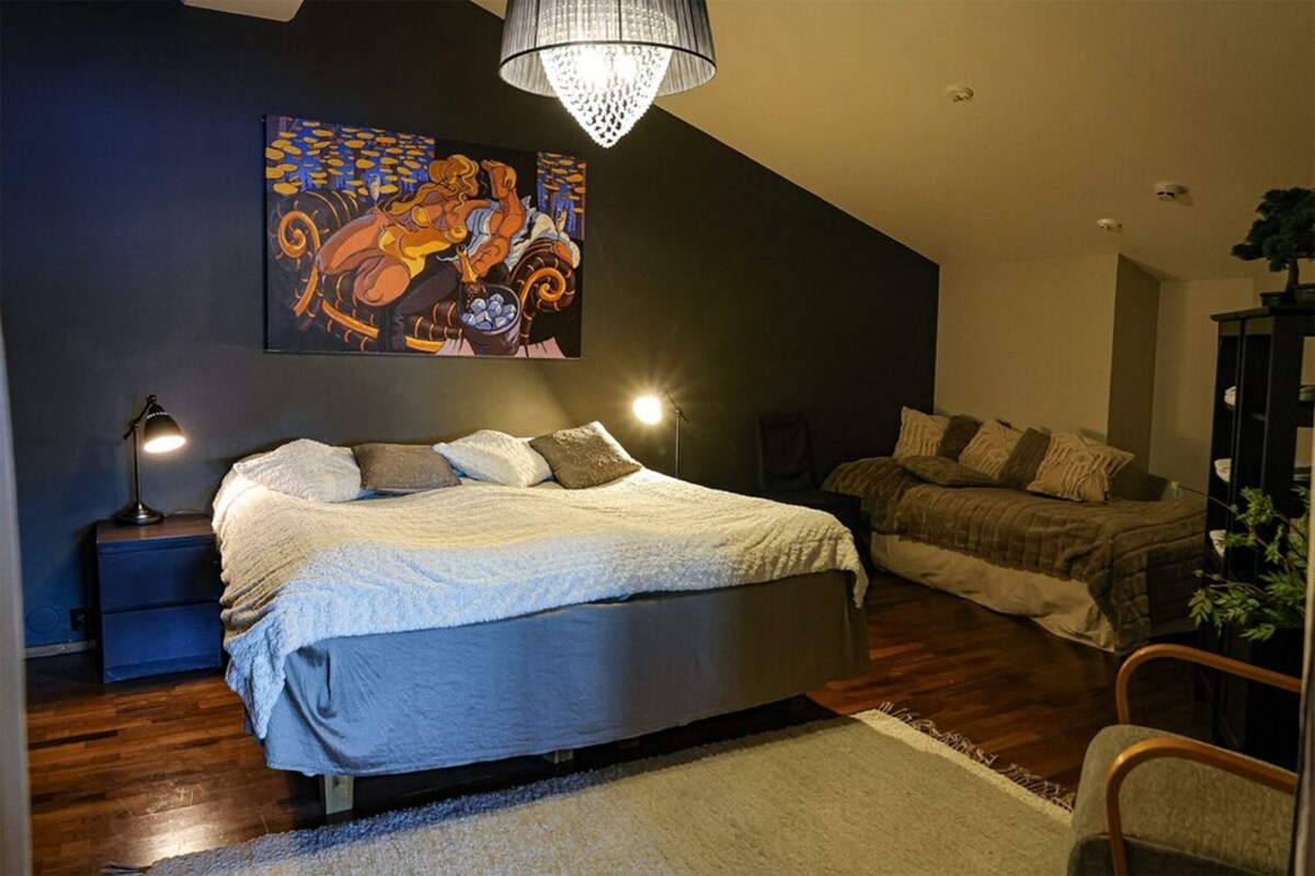 Penthouse (located at Levi Tori Square) | In-room safe, blackout drapes, cribs (surcharge), WiFi (free)