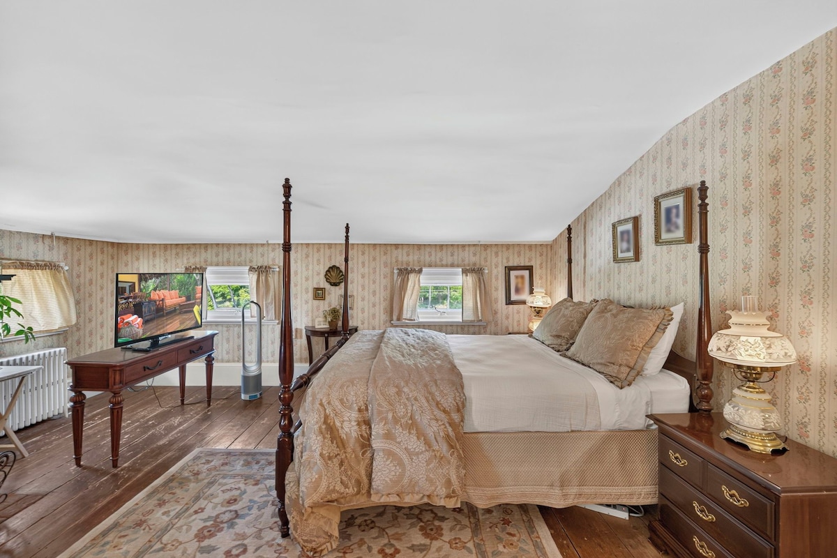 Superior Double Room, 1 Queen Bed, Private Bathroom, Mountain View (Yellow room) | Bathroom