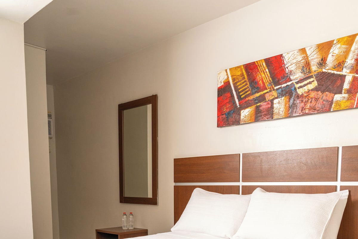 Standard Single Room, 1 Double Bed | Blackout drapes, free WiFi, bed sheets, wheelchair access