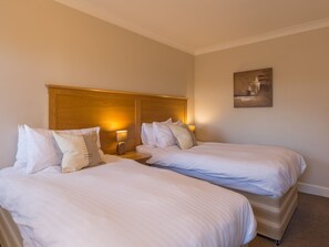 Standard Twin Room, Ensuite - Lutwidge Arms Limited (Holmrook)