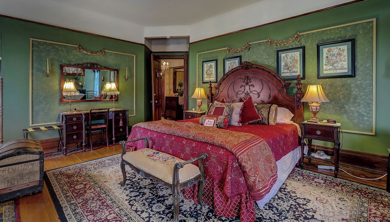 Individually decorated, free WiFi, bed sheets