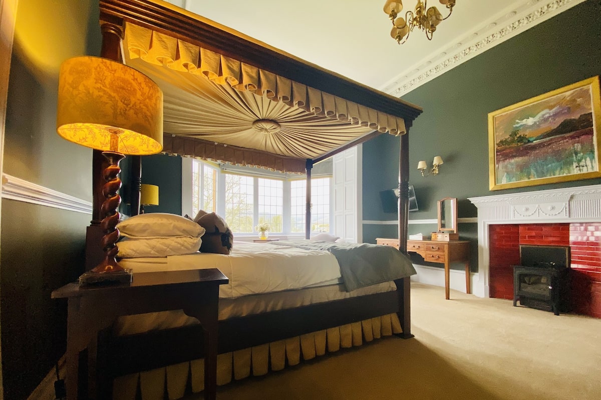 Master Room | Lakens van Egyptisch katoen, luxe beddengoed, een kluis op de kamer