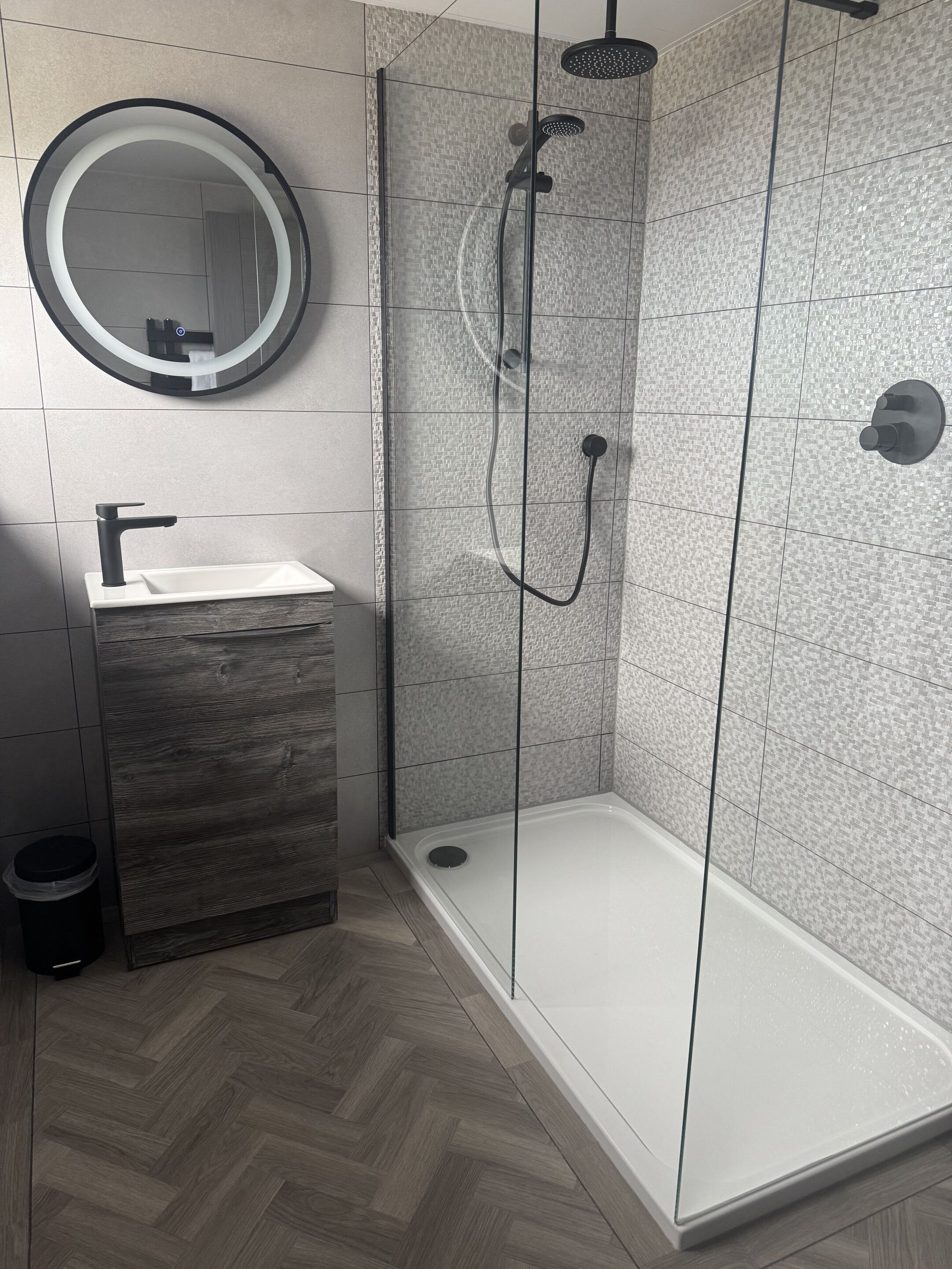 deluxe double room, ensuite, sea view | bathroom