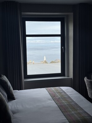 Deluxe Double Room, Ensuite, Sea View - The Knowes Hotel & Restaurant (Macduff)