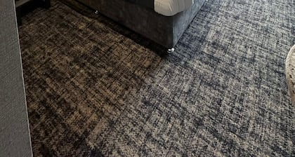 The Knowes Hotel & Restaurant