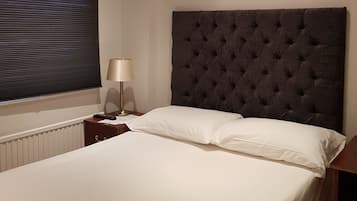 1 Schlafzimmer, schallisolierte Zimmer