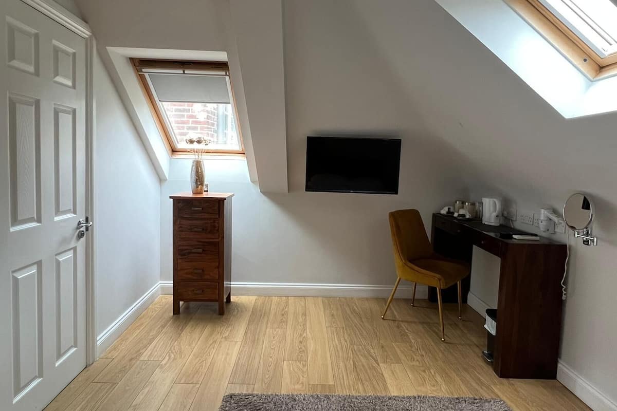 1 chambre, fer et planche Ă repasser, Wi-Fi gratuit, draps fournis