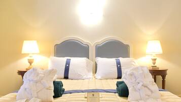 Hochwertige Bettwaren, Minibar, Zimmersafe, Schreibtisch