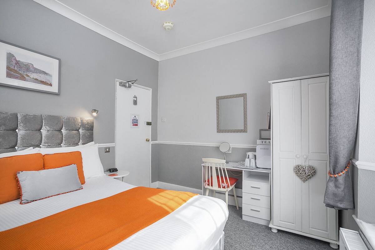 Double Room (Babbacombe Room)