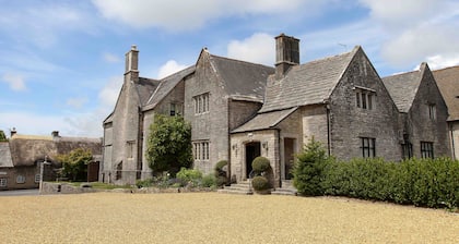 Mortons Manor