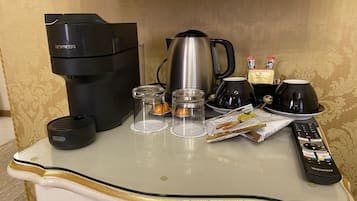 Superior Double Room | In-room dining