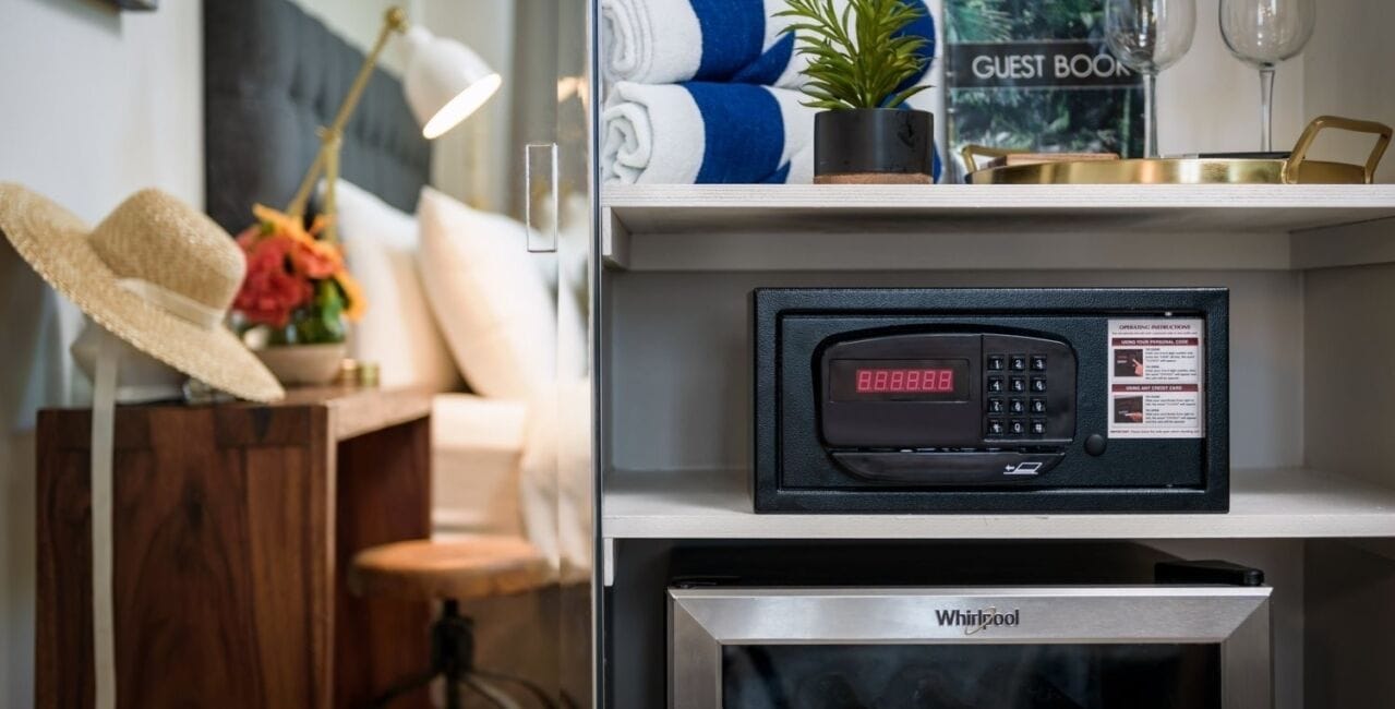 egyptian cotton sheets, premium bedding, in-room safe